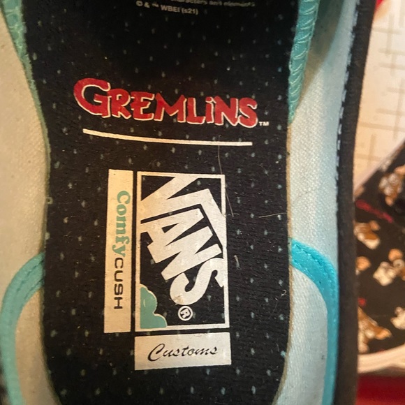 Vans 7 1/2 Comfy Cush Custom Gremlins - Picture 6 of 6